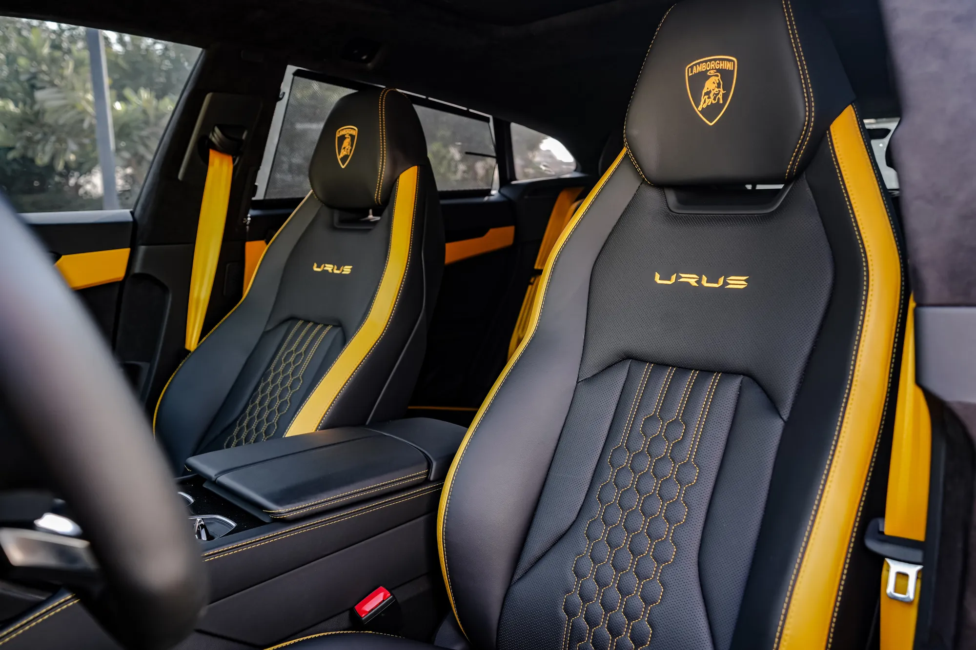 
								Rent Lamborghini Urus S in Dubai full									